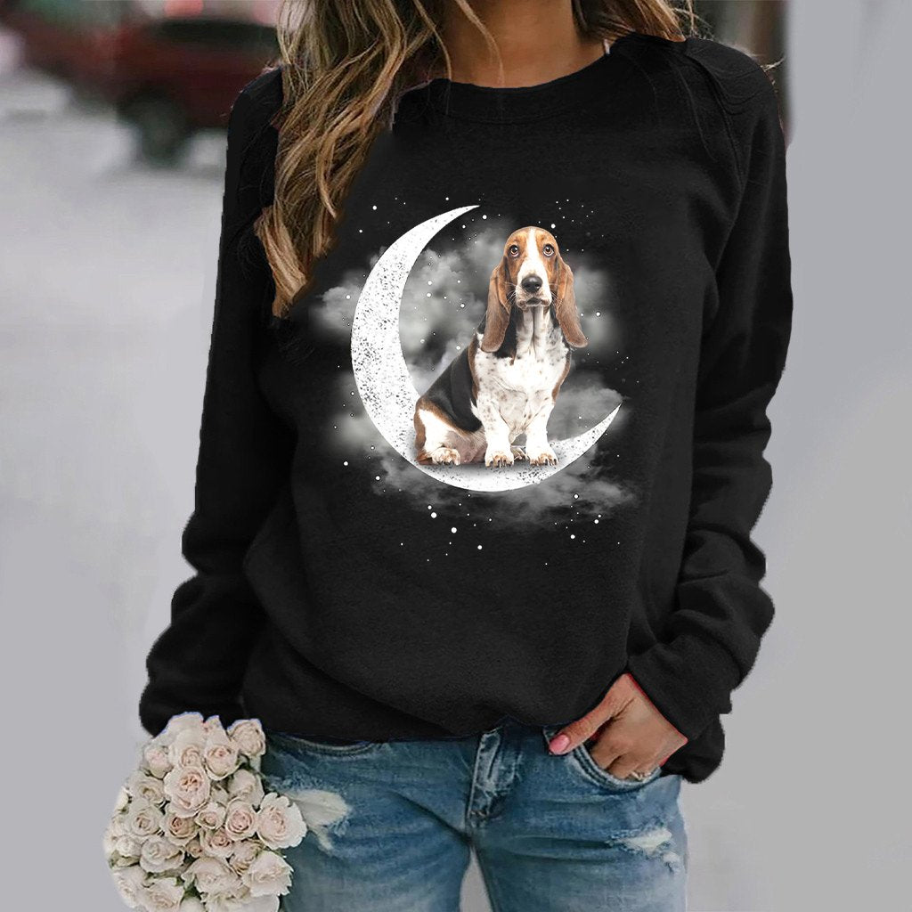 Basset Hound -Sit On The Moon- Premium Sweatshirt