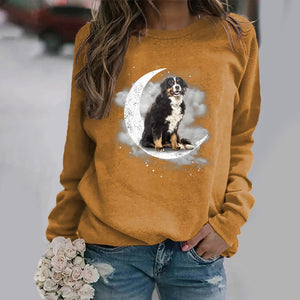 Bernese Mountain (2) -Sit On The Moon- Premium Sweatshirt