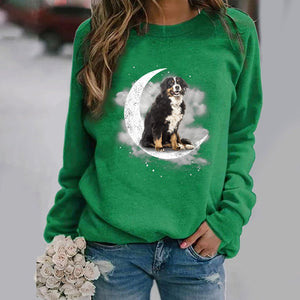 Bernese Mountain (2) -Sit On The Moon- Premium Sweatshirt