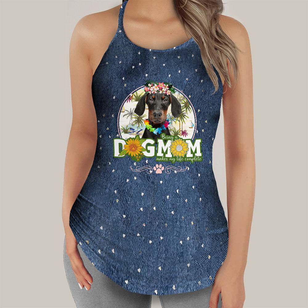 Doberman-Hawaii beach Dog Mom Tank Top