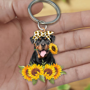 Rottweiler-Dog Mom Keychain