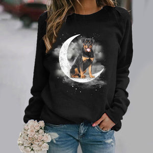 Rottweiler (1) -Sit On The Moon- Premium Sweatshirt