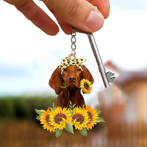 Vizsla-Dog Mom Keychain