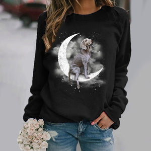 Weimaraner -Sit On The Moon- Premium Sweatshirt